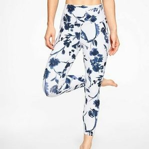 Athleta Water Flower 7/8 Tight Leggings